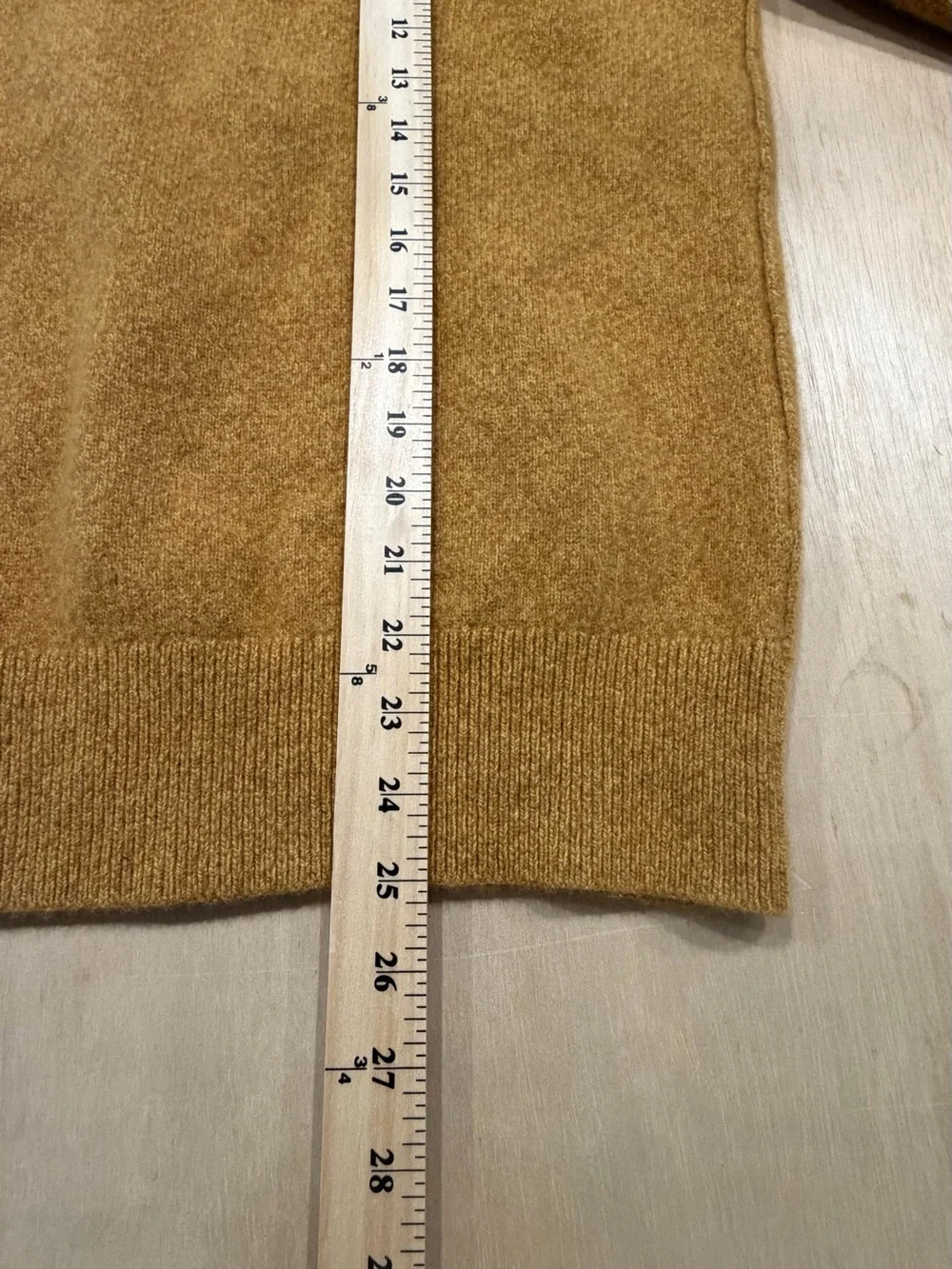 Banana Republic Italian Yarn Crewneck Sweater | Men’s Medium Mustard Gold